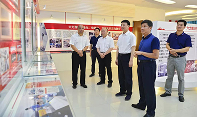 福建省人大常委會(huì)黨組書記、副主任張廣敏蒞臨虹潤(rùn)公司調(diào)研指導(dǎo)